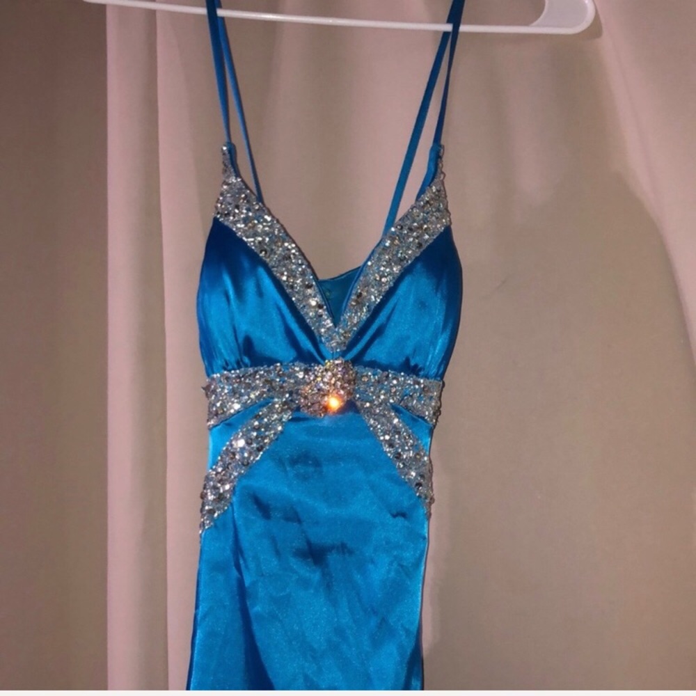 PROM DRESS